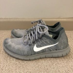 Womens Free RN Flyknit Size 8 880844-015